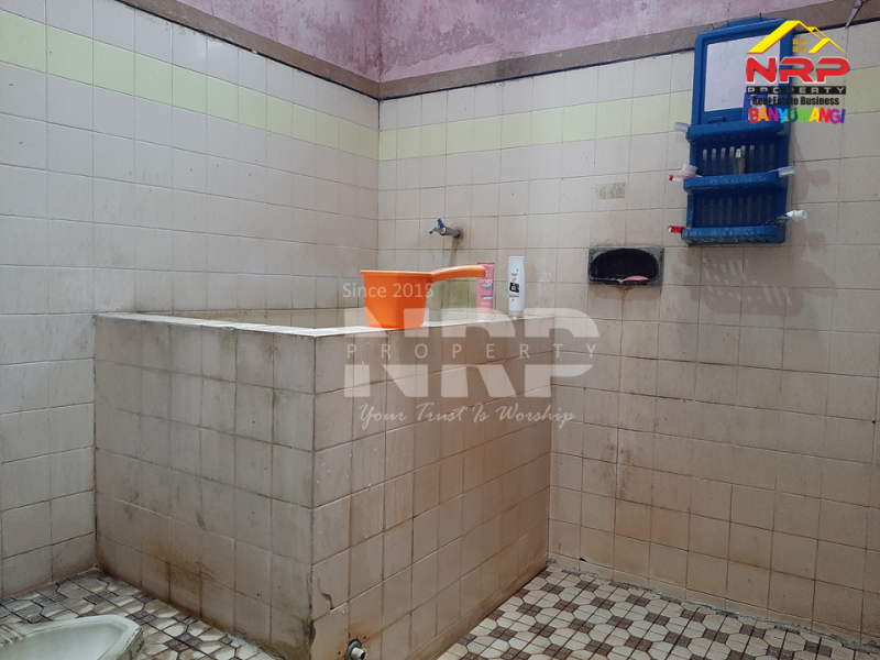 Dijual Rumah Belakang Masjid Ahmad Dahlan Banyuwangi Dijual Rumah Belakang Masjid Ahmad Dahlan Banyuwangi Dijual Rumah Belakang Masjid Ahmad Dahlan Banyuwangi
50 Meter dari Jl. Adi Sucipto, Bersebelahan dengan TK Aisyiyah&nbsp;
One get sistem, akses sebelah jl NRP BANYUWANGI