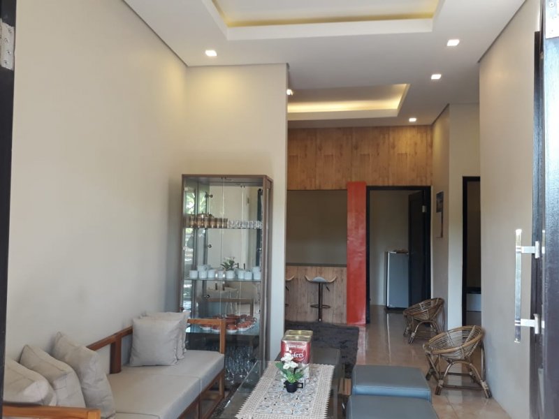 Dijual Rumah Cantik 100 Meter Dari Jalan Provinsi Dadapan Dijual Rumah Cantik 100 Meter Dari Jalan Provinsi Dadapan Banyuwangi  Dijual Rumah Cantik 100 Meter Dari Jalan Provinsi Dadapan-Banyuwangi. Lokasi Strategis, Nyaman dan Asri dengan Akses jalan Aspal 100 Meter dari Jl. NRP BANYUWANGI
