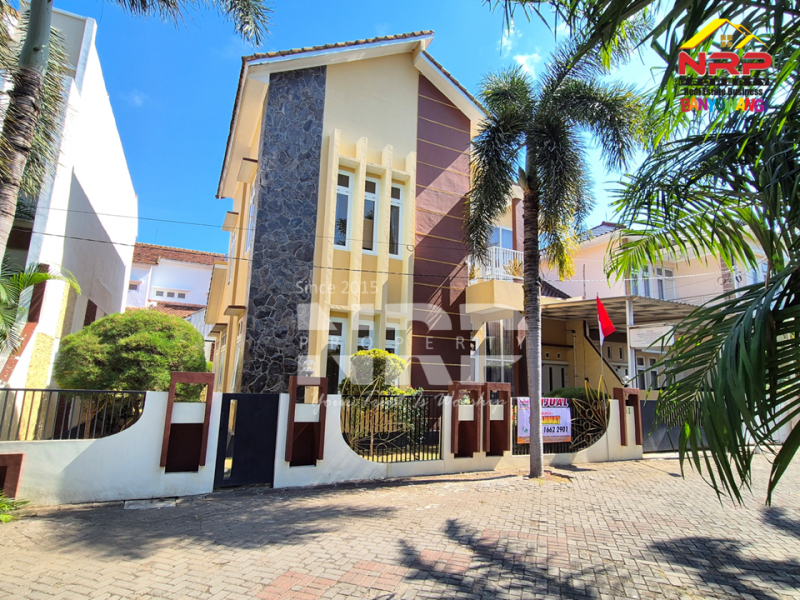 Dijual Rumah Cantik 2 Lantai di Perum. Gardenia Estate Banyuwangi Dijual Rumah Cantik 2 Lantai di Perum. Gardenia Estate Banyuwangi Dijual Rumah Cantik 2 Lantai di Perum. Gardenia Estate Banyuwangi
Hunian Elit Pusat Kota Dengan Lingkungan Aman, Nyaman dan Asri.&nbsp;
Onet get sistem NRP BANYUWANGI