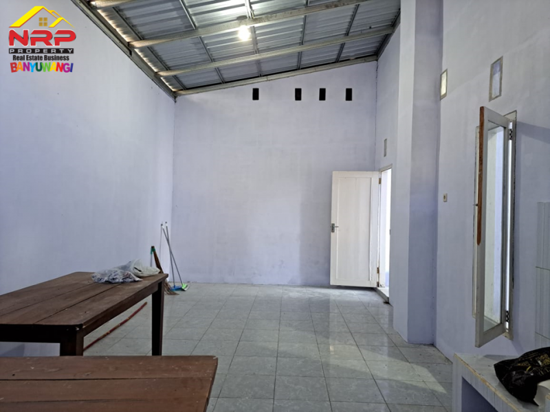 Dijual Rumah Cantik 2 Lantai di Pusat Kota Banyuwangi   Dijual Rumah Cantik 2 Lantai di Pusat Kota Banyuwangi   ijual Rumah Cantik 2 Lantai di Pusat Kota Banyuwangi&nbsp;&nbsp;
Terletak di Jl. Terusan Borobudur Tamanbaru
Sangat Cocok untuk Rumah Kos Pegawai, Home NRP BANYUWANGI