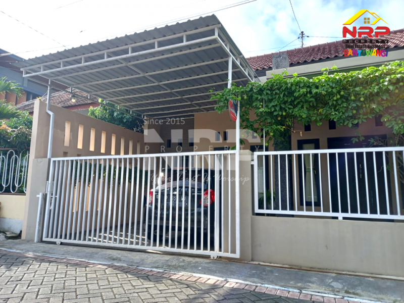 Dijual Rumah Cantik 2 Lantai di Tamanbaru, Banyuwangi  Dijual Rumah 2 Lantai di Tamanbaru, Banyuwangi  Dijual Rumah Cantik 2 Lantai di Tamanbaru, Banyuwangi&nbsp;
Dekat dengan Kantor Pemda dan Pemerintahan, Dekat Dengan Fasilitas Pendidikan, Perbelanjaan dan NRP BANYUWANGI