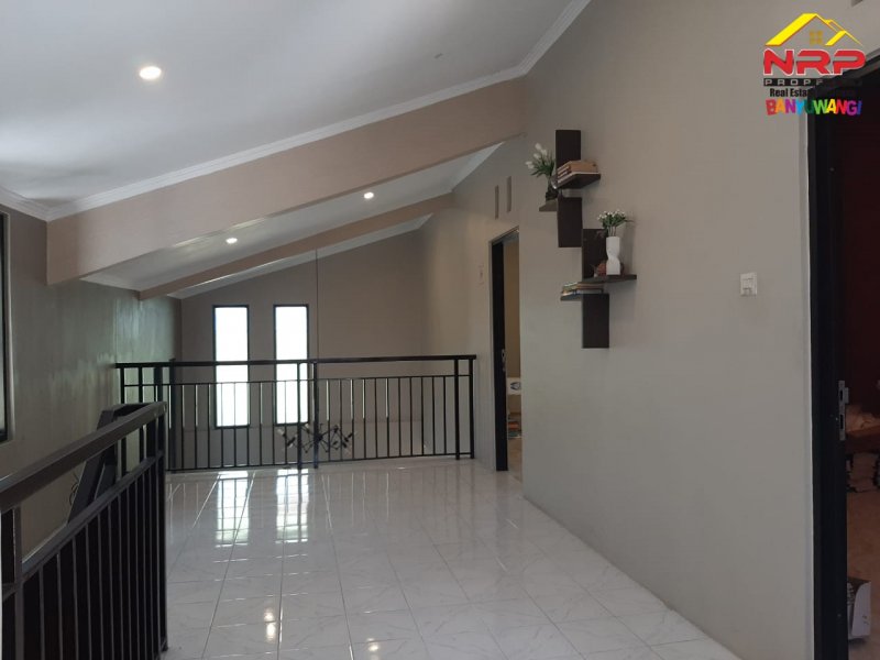 Dijual Rumah Cantik 2 Lantai Siap Huni di Jl. Agus Salim - Banyuwangi Dijual Rumah Cantik 2 Lantai Siap Huni di Jl. Agus Salim - Banyuwangi Dijual Rumah Cantik 2 Lantai Siap Huni di Jl. Agus Salim - Banyuwangi
Lokasi Strategis Cocok Untuk Hunian, Home stay dan kantor.

Luas Tanah : 133 m2 NRP BANYUWANGI
