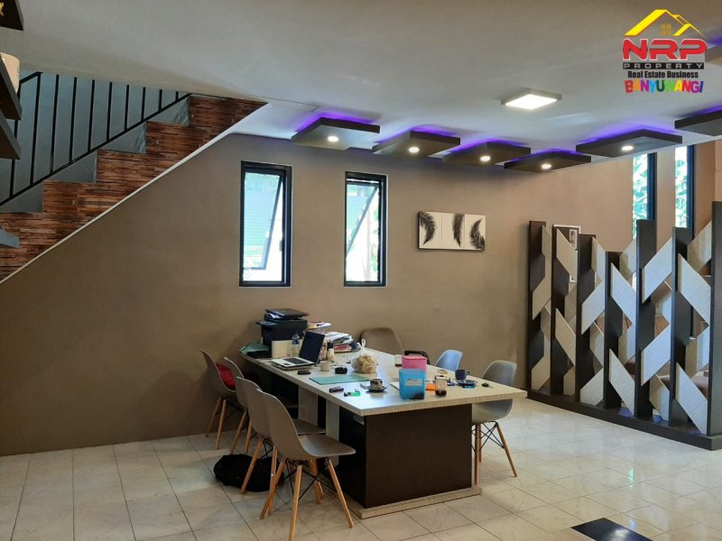Dijual Rumah Cantik 2 Lantai Siap Huni di Jl. Agus Salim - Banyuwangi Dijual Rumah Cantik 2 Lantai Siap Huni di Jl. Agus Salim - Banyuwangi Dijual Rumah Cantik 2 Lantai Siap Huni di Jl. Agus Salim - Banyuwangi
Lokasi Strategis Cocok Untuk Hunian, Home stay dan kantor.

Luas Tanah : 133 m2 NRP BANYUWANGI
