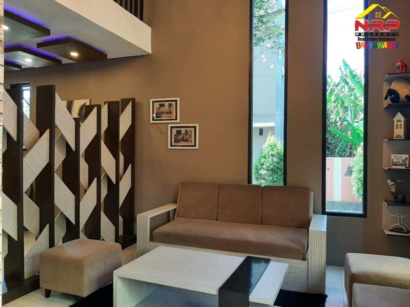 Dijual Rumah Cantik 2 Lantai Siap Huni di Jl. Agus Salim - Banyuwangi Dijual Rumah Cantik 2 Lantai Siap Huni di Jl. Agus Salim - Banyuwangi Dijual Rumah Cantik 2 Lantai Siap Huni di Jl. Agus Salim - Banyuwangi
Lokasi Strategis Cocok Untuk Hunian, Home stay dan kantor.

Luas Tanah : 133 m2 NRP BANYUWANGI