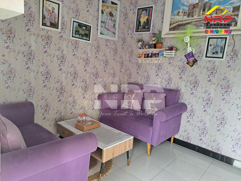 Dijual Rumah Cantik 2 Lantai Siap Huni di Perum. Brawijay - Banyuwangi Dijual Rumah Cantik 2 Lantai Siap Huni di Perum. Brawijay - Banyuwangi Dijual Rumah Cantik 2 Lantai Siap Huni di Perum. Brawijay - Banyuwangi
Sangat Cocok Untuk Hunian Dekat dengan Fasilitas Pendidikan, Perbelanjaan, Transportasi NRP BANYUWANGI