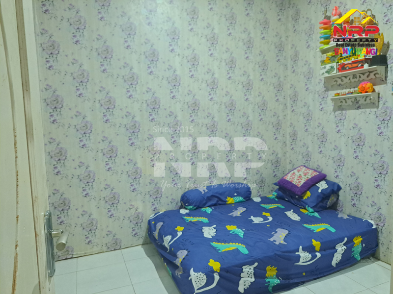 Dijual Rumah Cantik 2 Lantai Siap Huni di Perum. Brawijay - Banyuwangi Dijual Rumah Cantik 2 Lantai Siap Huni di Perum. Brawijay - Banyuwangi Dijual Rumah Cantik 2 Lantai Siap Huni di Perum. Brawijay - Banyuwangi
Sangat Cocok Untuk Hunian Dekat dengan Fasilitas Pendidikan, Perbelanjaan, Transportasi NRP BANYUWANGI