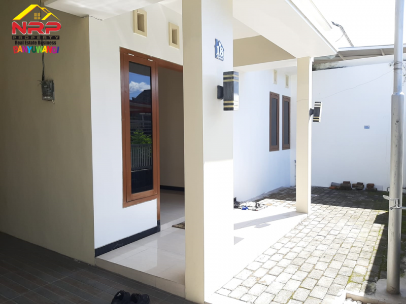 Dijual Rumah Cantik 2 Lantai Siap Huni di Perum. Brawijaya Residance - Banyuwangi Dijual Rumah Cantik 2 Lantai Siap Huni di Perum. Brawijaya Residance - Banyuwangi Dijual Rumah Cantik 2 Lantai Siap Huni di Perum. Brawijaya Residance - Banyuwangi
Lingkungan aman, nyaman dan asri&nbsp; dengan akses one get NRP BANYUWANGI