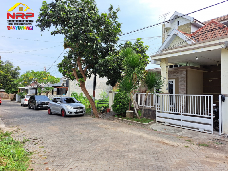 Dijual Rumah Cantik 2 Lantai Siap Huni di Perum. Mendut Regency - Banyuwangi  Dijual Rumah Cantik 2 Lantai Siap Huni di Perum. Mendut Regency - Banyuwangi  Dijual Rumah Cantik 2 Lantai Siap Huni di Perum. Mendut Regency - Banyuwangi&nbsp;
Hunian Exclusive terletak di Kawasan Perumahan Elit di Pusat Kota NRP BANYUWANGI