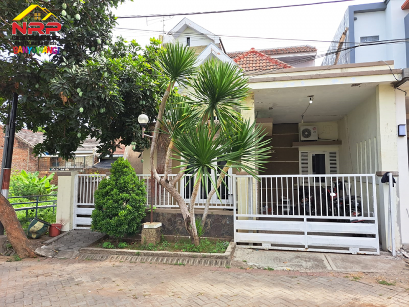 Dijual Rumah Cantik 2 Lantai Siap Huni di Perum. Mendut Regency - Banyuwangi  Dijual Rumah Cantik 2 Lantai Siap Huni di Perum. Mendut Regency - Banyuwangi  Dijual Rumah Cantik 2 Lantai Siap Huni di Perum. Mendut Regency - Banyuwangi&nbsp;
Hunian Exclusive terletak di Kawasan Perumahan Elit di Pusat Kota NRP BANYUWANGI