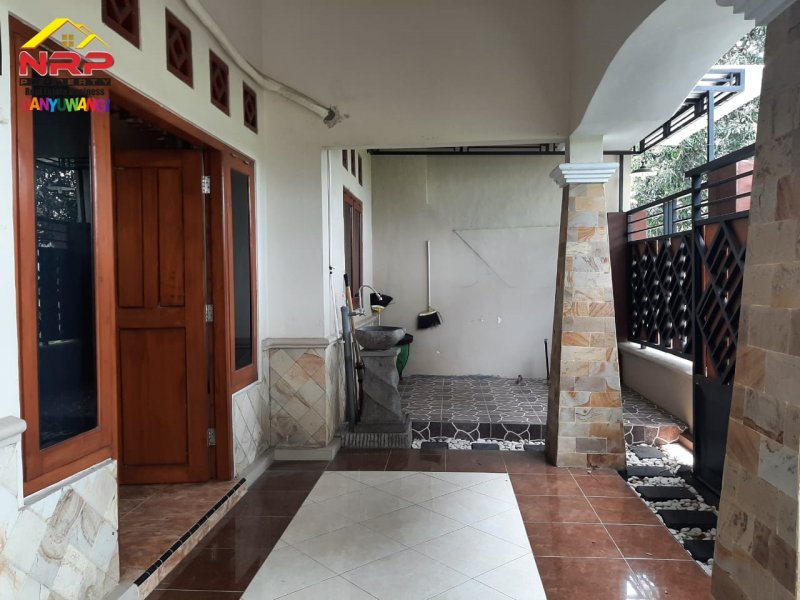 Dijual Rumah Cantik 2 Lantai Strategis di Pusat Kota Banyuwangi Dijual Rumah Cantik 2 Lantai Strategis di Pusat Kota Banyuwangi Dijual Rumah Cantik 2 Lantai Strategis di Pusat Kota Banyuwangi
Hunian dengan Premium Location, Lingkungan yang sejuk dan dekat dengan Fasilitas Pendidikan NRP BANYUWANGI