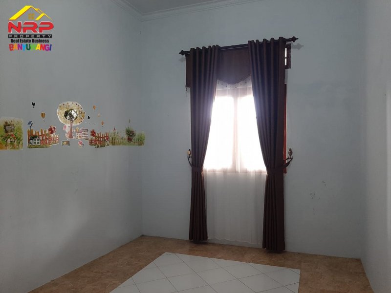 Dijual Rumah Cantik 2 Lantai Strategis di Pusat Kota Banyuwangi Dijual Rumah Cantik 2 Lantai Strategis di Pusat Kota Banyuwangi Dijual Rumah Cantik 2 Lantai Strategis di Pusat Kota Banyuwangi
Hunian dengan Premium Location, Lingkungan yang sejuk dan dekat dengan Fasilitas Pendidikan NRP BANYUWANGI