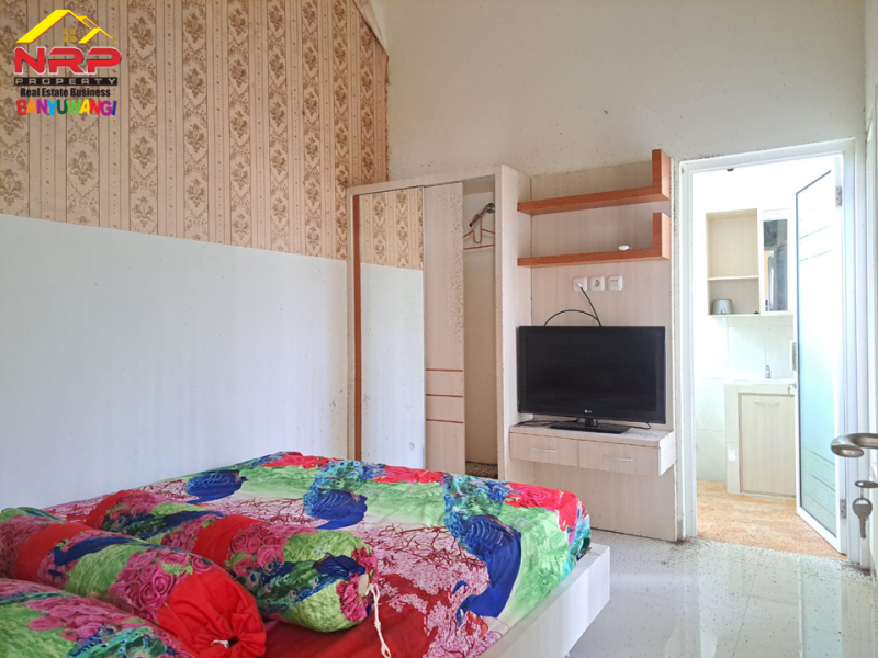 Dijual Rumah Cantik Full Furnished di Bumi Badean Mandiri - Banyuwangi  Dijual Rumah Cantik Full Furnished di Bumi Badean Mandiri - Banyuwangi  Dijual Rumah Cantik Full Furnished di Bumi Badean Mandiri - Banyuwangi
Hunian dengan lingkungan yang masih Asri dan Nyaman.
Dekat dengan Bandara NRP BANYUWANGI