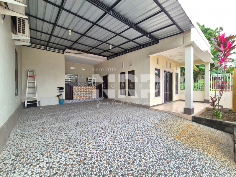 Dijual Rumah Cantik Full Furniture dan Siap Huni di Kusuma Resort Glagah - Banyuwangi Jual rumah full furniture di glagah banyuwangi  Dijual Rumah Cantik Full Furniture dan Siap Huni di Kusuma Resort Glagah - Banyuwangi
Berada dikawasan yang sejuk dan asri.
Lokasi startegis akses 0&nbsp; NRP BANYUWANGI