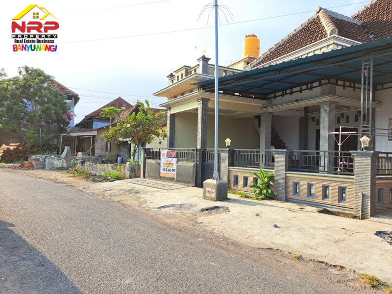 Dijual Rumah Cantik Full Keramik Dekat dengan Bandara Blimbingsari - Banyuwangi  Dijual Rumah Cantik Full Keramik Dekat dengan Bandara Blimbingsari - Banyuwangi  Dijual Rumah Cantik Full Keramik Dekat dengan Bandara Blimbingsari - Banyuwangi&nbsp;
Berada dikawasan padat penduduk, Akses Jln Aspal&nbsp;

LT/LB : NRP BANYUWANGI