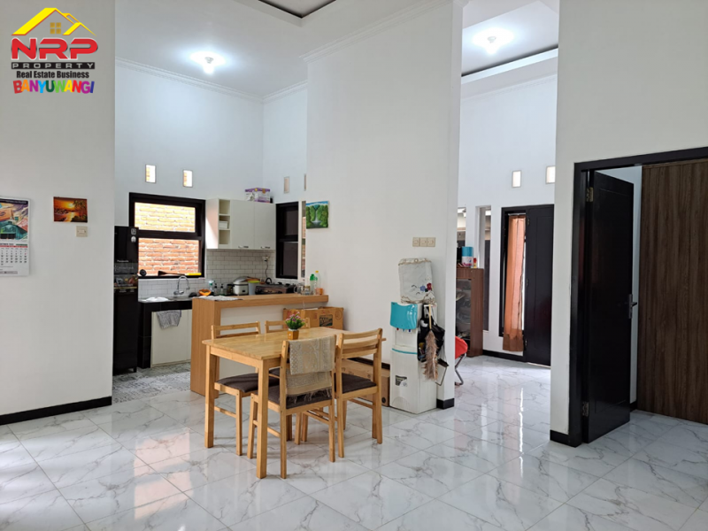 Dijual Rumah Cantik Full Perabot Siap Huni di Perum. Brawijaya Residance - Banyuwangi Dijual Rumah Cantik Full Perabot Siap Huni di Perum. Brawijaya Residance - Banyuwangi Dijual Rumah Cantik Full Perabot Siap Huni di Perum. Brawijaya Residance - Banyuwangi
Sangat Cocok Untuk Hunian Dekat dengan Fasilitas Pendidikan, NRP BANYUWANGI