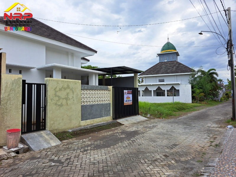 Dijual Rumah Cantik Full Perabot Siap Huni di Perum. Brawijaya Residance - Banyuwangi Dijual Rumah Cantik Full Perabot Siap Huni di Perum. Brawijaya Residance - Banyuwangi Dijual Rumah Cantik Full Perabot Siap Huni di Perum. Brawijaya Residance - Banyuwangi
Sangat Cocok Untuk Hunian Dekat dengan Fasilitas Pendidikan, NRP BANYUWANGI