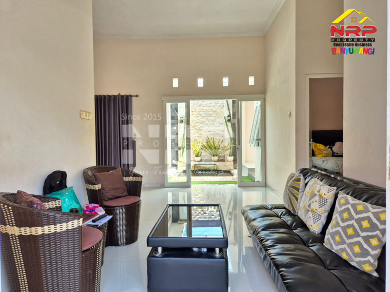 Dijual Rumah Cantik Full Perabot Siap Huni di Perum. Brawijaya Residance - Banyuwangi Dijual Rumah Cantik Full Perabot Siap Huni di Perum. Brawijaya Residance - Banyuwangi Dijual Rumah Cantik Full Perabot Siap Huni di Perum. Brawijaya Residance - Banyuwangi
Sangat Cocok Untuk Hunian Dekat dengan Fasilitas Pendidikan, NRP BANYUWANGI