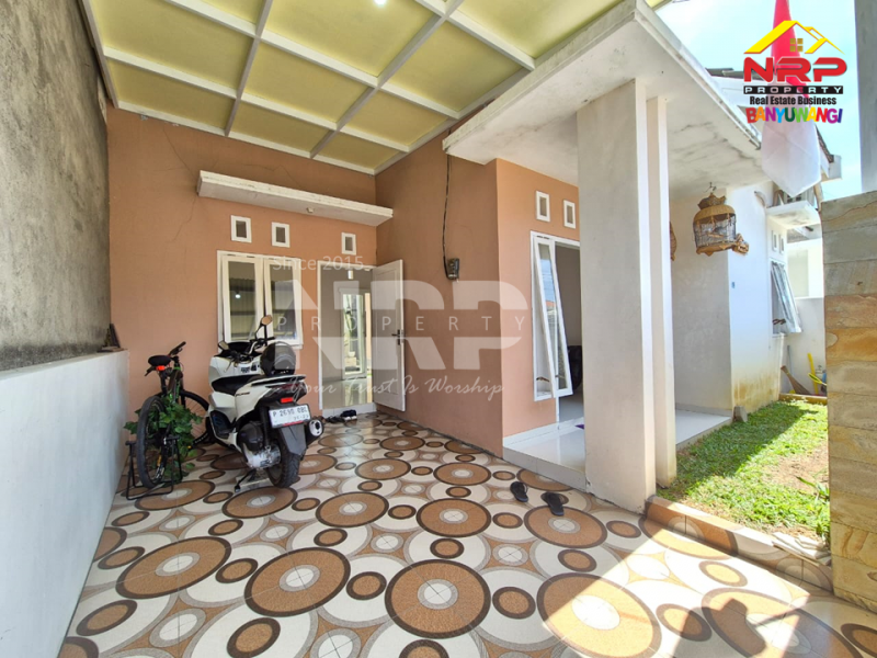 Dijual Rumah Cantik Full Perabot Siap Huni di Perum. Brawijaya Residance - Banyuwangi Dijual Rumah Cantik Full Perabot Siap Huni di Perum. Brawijaya Residance - Banyuwangi Dijual Rumah Cantik Full Perabot Siap Huni di Perum. Brawijaya Residance - Banyuwangi
Sangat Cocok Untuk Hunian Dekat dengan Fasilitas Pendidikan, NRP BANYUWANGI