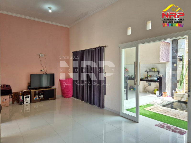 Dijual Rumah Cantik Full Perabot Siap Huni di Perum. Brawijaya Residance - Banyuwangi Dijual Rumah Cantik Full Perabot Siap Huni di Perum. Brawijaya Residance - Banyuwangi Dijual Rumah Cantik Full Perabot Siap Huni di Perum. Brawijaya Residance - Banyuwangi
Sangat Cocok Untuk Hunian Dekat dengan Fasilitas Pendidikan, NRP BANYUWANGI
