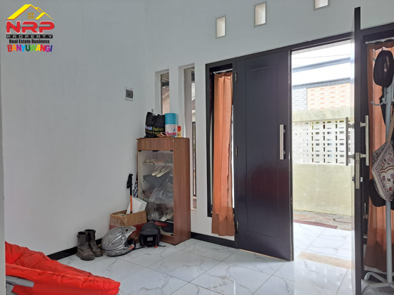 Dijual Rumah Cantik Full Perabot Siap Huni di Perum. Brawijaya Residance - Banyuwangi Dijual Rumah Cantik Full Perabot Siap Huni di Perum. Brawijaya Residance - Banyuwangi Dijual Rumah Cantik Full Perabot Siap Huni di Perum. Brawijaya Residance - Banyuwangi
Sangat Cocok Untuk Hunian Dekat dengan Fasilitas Pendidikan, NRP BANYUWANGI