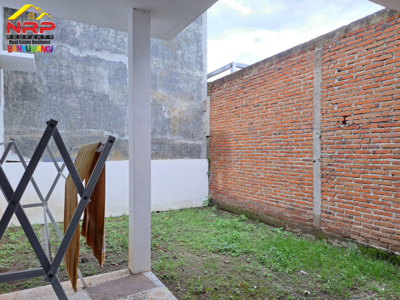 Dijual Rumah Cantik Full Perabot Siap Huni di Perum. Brawijaya Residance - Banyuwangi Dijual Rumah Cantik Full Perabot Siap Huni di Perum. Brawijaya Residance - Banyuwangi Dijual Rumah Cantik Full Perabot Siap Huni di Perum. Brawijaya Residance - Banyuwangi
Sangat Cocok Untuk Hunian Dekat dengan Fasilitas Pendidikan, NRP BANYUWANGI