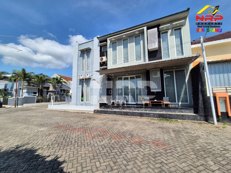 Dijual Rumah Cantik Hook 2 Full Furniture di Perum. Gardenia Estate Banyuwangi Dijual Rumah Cantik Hook 2 Full Furniture di Perum. Gardenia Estate Banyuwangi Dijual Rumah Cantik Hook 2 Full Furniture di Perum. Gardenia Estate Banyuwangi
Hunian Elit Pusat Kota Dengan Lingkungan Aman, Nyaman dan Asri.&nbsp;
Onet get NRP BANYUWANGI