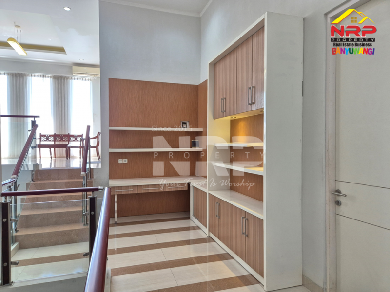 Dijual Rumah Cantik Hook 2 Full Furniture di Perum. Gardenia Estate Banyuwangi Dijual Rumah Cantik Hook 2 Full Furniture di Perum. Gardenia Estate Banyuwangi Dijual Rumah Cantik Hook 2 Full Furniture di Perum. Gardenia Estate Banyuwangi
Hunian Elit Pusat Kota Dengan Lingkungan Aman, Nyaman dan Asri.&nbsp;
Onet get NRP BANYUWANGI
