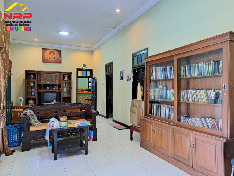 Dijual Rumah Cantik HOOK Siap Huni di Pusat Kota Banyuwangi Dijual Rumah Cantik HOOK Siap Huni di Pusat Kota Banyuwangi Dijual Rumah Cantik HOOK Siap Huni di Pusat Kota Banyuwangi
Rumah hijau dengan taman yang luas.
Lokasi Strategis, Dekat Pusat Perbelanjaan, Pendidikan, NRP BANYUWANGI