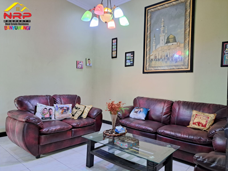 Dijual Rumah Cantik HOOK Siap Huni di Pusat Kota Banyuwangi Dijual Rumah Cantik HOOK Siap Huni di Pusat Kota Banyuwangi Dijual Rumah Cantik HOOK Siap Huni di Pusat Kota Banyuwangi
Rumah hijau dengan taman yang luas.
Lokasi Strategis, Dekat Pusat Perbelanjaan, Pendidikan, NRP BANYUWANGI