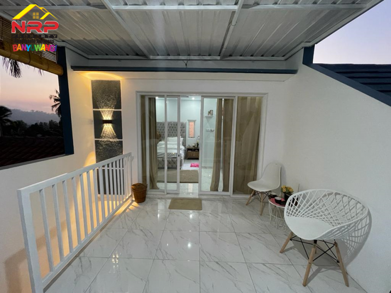 DIJUAL RUMAH CANTIK MINIMALIS 2 LANTAI VIEW SAWAH DI GLENMORE BANYUWANGI DIJUAL RUMAH CANTIK MINIMALIS 2 LANTAI VIEW SAWAH DI GLENMORE BANYUWANGI DIJUAL RUMAH CANTIK MINIMALIS 2 LANTAI VIEW SAWAH DI GLENMORE BANYUWANGI
Hanya 15 Menit Ke Kota Genteng, 40 menit Ke Rogojampi Dan 60 Menit Ke Banyuwangi NRP BANYUWANGI