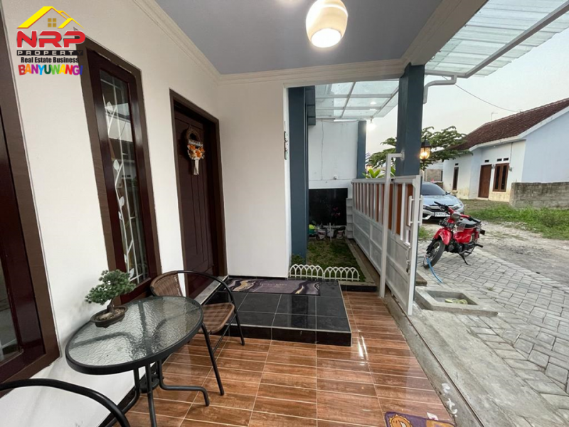 DIJUAL RUMAH CANTIK MINIMALIS 2 LANTAI VIEW SAWAH DI GLENMORE BANYUWANGI DIJUAL RUMAH CANTIK MINIMALIS 2 LANTAI VIEW SAWAH DI GLENMORE BANYUWANGI DIJUAL RUMAH CANTIK MINIMALIS 2 LANTAI VIEW SAWAH DI GLENMORE BANYUWANGI
Hanya 15 Menit Ke Kota Genteng, 40 menit Ke Rogojampi Dan 60 Menit Ke Banyuwangi NRP BANYUWANGI