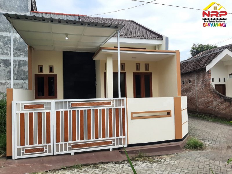 Dijual Rumah Cantik Minimalis MURAH di Pusat Kota Banyuwangi Dijual Rumah Cantik Minimalis MURAH di Pusat Kota Banyuwangi Dijual Rumah Cantik Minimalis MURAH di Pusat Kota Banyuwangi
Rumah baru dengan type 45 Hanya 200 Juta'an

Fasilitas : Ruang tamu + Ruang Keluarga, 2 NRP BANYUWANGI