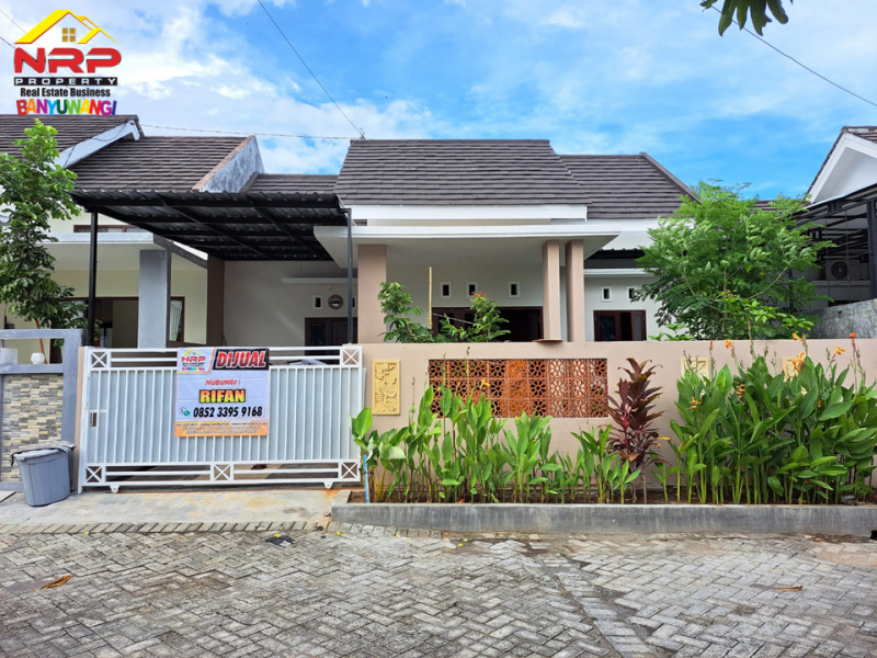 Dijual Rumah Cantik  Murah Full Perabot Siap Huni di Perum. Brawijaya Residance - Banyuwangi Dijual Rumah Cantik Full Perabot Siap Huni di Perum. Brawijaya Residance - Banyuwangi Dijual Rumah Cantik Full Perabot Siap Huni di Perum. Brawijaya Residance - Banyuwangi
Sangat Cocok Untuk Hunian Dekat dengan Fasilitas Pendidikan, NRP BANYUWANGI