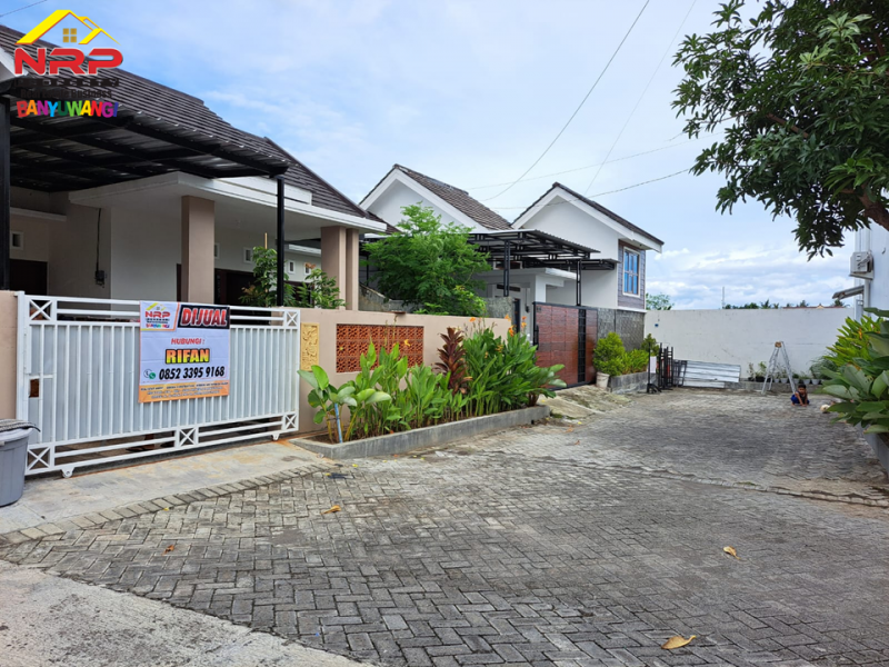Dijual Rumah Cantik  Murah Full Perabot Siap Huni di Perum. Brawijaya Residance - Banyuwangi Dijual Rumah Cantik Full Perabot Siap Huni di Perum. Brawijaya Residance - Banyuwangi Dijual Rumah Cantik Full Perabot Siap Huni di Perum. Brawijaya Residance - Banyuwangi
Sangat Cocok Untuk Hunian Dekat dengan Fasilitas Pendidikan, NRP BANYUWANGI