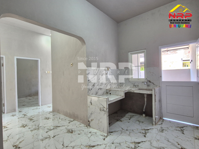 Dijual Rumah Cantik Siap Huni di Perum. Brawijaya - Banyuwangi Jual rumah baru 300 jutaan banyuwangi  Sederhana, tapi penuh arti. Rumah minimalis modern ini hadir dengan desain yang nyaman, fungsional, dan menenangkan
Dijual Rumah Cantik Siap Huni di Perum. NRP BANYUWANGI