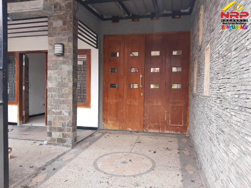 Dijual Rumah Cantik Siap Huni di Perum. Brawijaya Regency - Banyuwangi Dijual Rumah Cantik Siap Huni di Perum. Brawijaya Regency - Banyuwangi Dijual Rumah Cantik Siap Huni di Perum. Brawijaya Regency - Banyuwangi
Sangan Cocok Untuk Hunian Dekat dengan Fasilitas Pendidikan, Perbelanjaan, Transportasi NRP BANYUWANGI