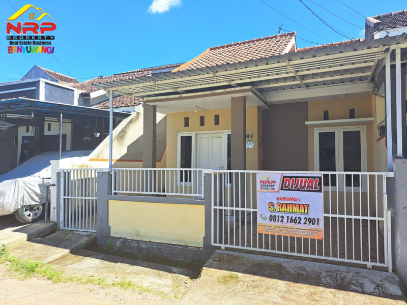 Dijual Rumah Cantik  Siap Huni Di Perum. Puri Brawijaya Banyuwangi Dijual Rumah Cantik Murah   200 Jutaan Pusat Kota Banyuwangi  Dijual Rumah Cantik&nbsp; Siap Huni Di Perum. Puri Brawijaya Banyuwangi
Hunian Strategis Pusat Kota dengan Lingkungan sejuk, asri dan mudah diakses

LT/LB : NRP BANYUWANGI