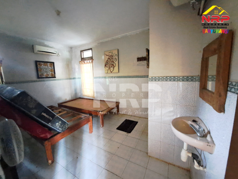 Dijual Rumah Classic Hook Murah 2 Lantai Sangat Strategis di Tamanbaru , Banyuwangi  Dijual Rumah Classic Hook Murah 2 Lantai Sangat Strategis di Tamanbaru , Banyuwangi  Dijual Rumah Classic Hook Murah 2 Lantai Sangat Strategis di Tamanbaru , Banyuwangi&nbsp;
Dekat dengan Fasilitas Pendidikan, Perbelanjaan dan kantor dinas NRP BANYUWANGI