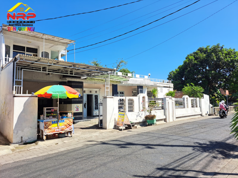 Dijual Rumah Classic tepi Jl. Bengawan, Penganjuran - Banyuwangi  Dijual Rumah Classic tepi Jl. Bengawan, Penganjuran - Banyuwangi  Dijual Rumah Classic tepi Jl. Bengawan, Penganjuran - Banyuwangi&nbsp;
Hunian Dengan Lokasi di Pusat Kota Banyuwangi&nbsp;
Berada di depan fasilitas NRP BANYUWANGI