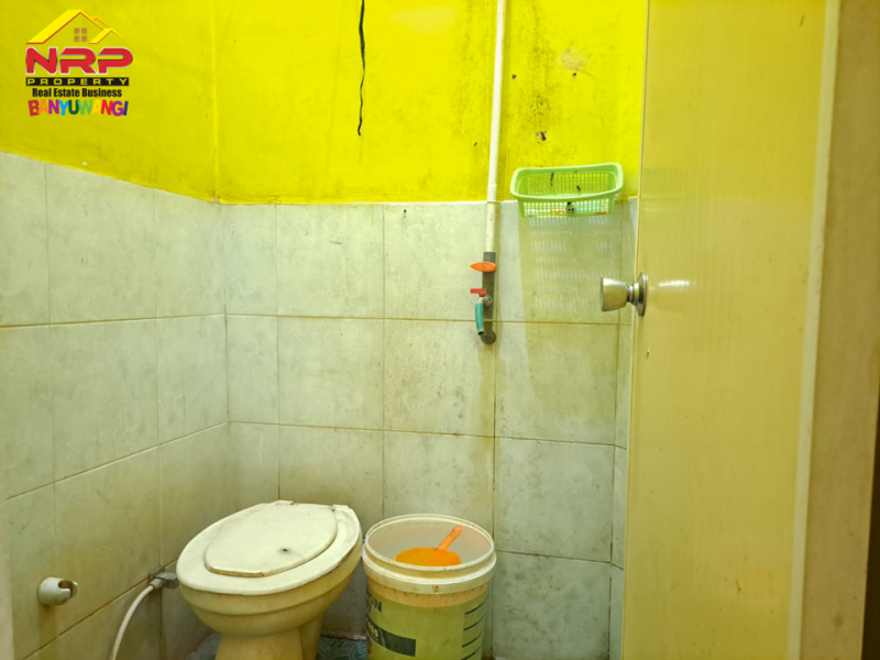 Dijual Rumah dan Kos- Kosan Belakang Kantor Bupati Banyuwangi  Dijual Rumah dan Kos- Kosan Belakang Kantor Bupati Banyuwangi  Dijual Rumah dan Kos- Kosan Belakang Kantor Bupati Banyuwangi&nbsp;
Lingkungan strategis , Berada di Pusat Perkantoran dan Perbelanjaan NRP BANYUWANGI