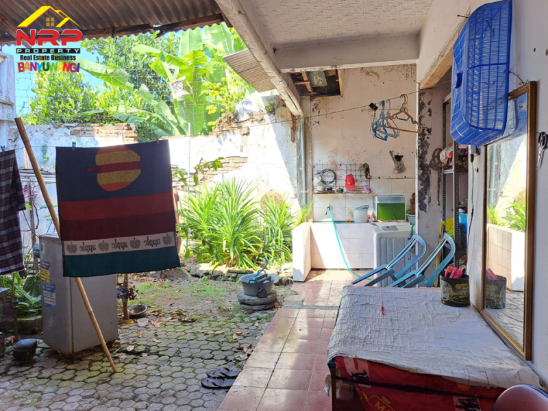 Dijual Rumah dan Kos- Kosan Belakang Kantor Bupati Banyuwangi  Dijual Rumah dan Kos- Kosan Belakang Kantor Bupati Banyuwangi  Dijual Rumah dan Kos- Kosan Belakang Kantor Bupati Banyuwangi&nbsp;
Lingkungan strategis , Berada di Pusat Perkantoran dan Perbelanjaan NRP BANYUWANGI