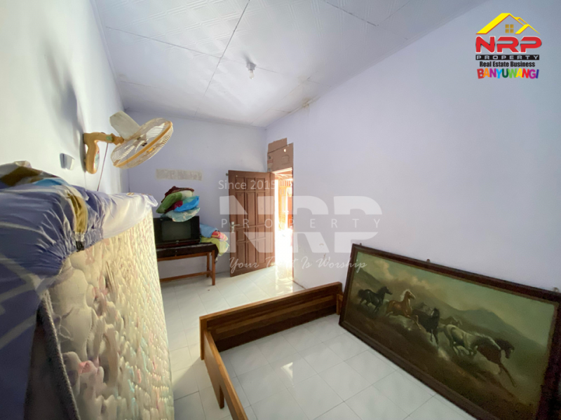 Dijual Rumah dan Kos"an Siap Huni Di Tengah Kota Banyuwangi Dijual Rumah dan Kos"an Siap Huni Di Tengah Kota Banyuwangi Dijual Rumah dan Kos"an Siap Huni Di Tengah Kota Banyuwangi
Hunian Exclusive berada di Pusat kota Banyuwangi dekat Taman Makam Pahlawan NRP BANYUWANGI