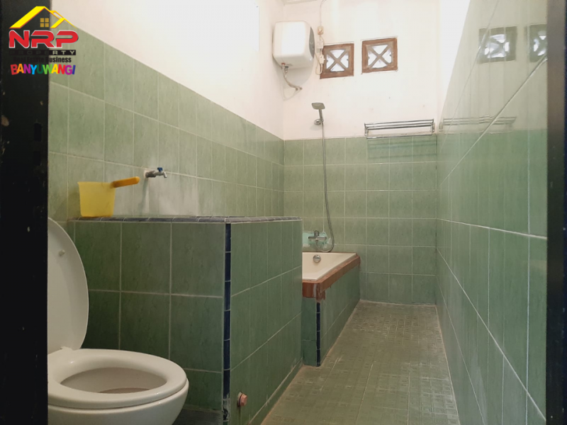 Dijual Rumah dan Kos-kosan Mewah Full Furnished di Kertosari - Banyuwangi  Dijual Rumah dan Kos-kosan Mewah Full Furnished di Kertosari - Banyuwangi  Dijual Rumah dan Kos-kosan Mewah Full Furnished di Kertosari - Banyuwangi&nbsp;
Terletak di kawasan bisnis aktif, ramai dan padat penduduk.
Dekat dengan NRP BANYUWANGI