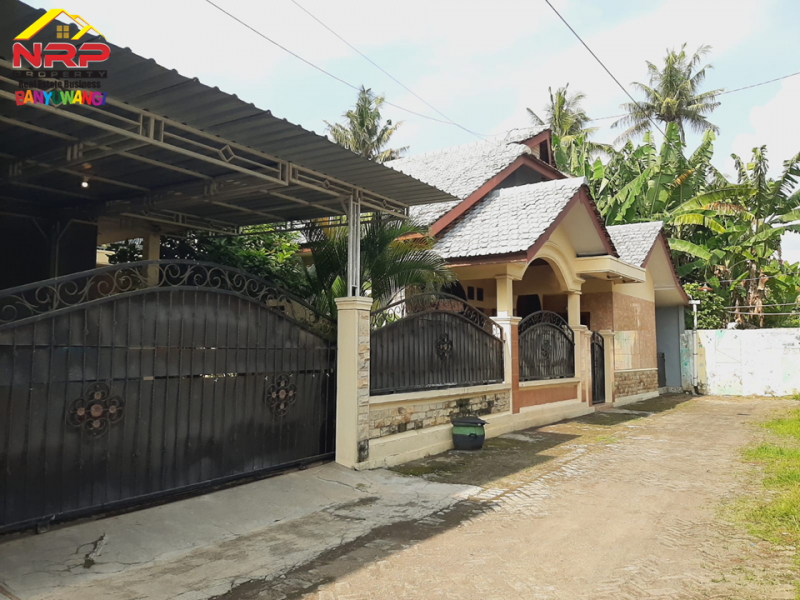 Dijual Rumah dan Kos-kosan Mewah Full Furnished di Kertosari - Banyuwangi  Dijual Rumah dan Kos-kosan Mewah Full Furnished di Kertosari - Banyuwangi  Dijual Rumah dan Kos-kosan Mewah Full Furnished di Kertosari - Banyuwangi&nbsp;
Terletak di kawasan bisnis aktif, ramai dan padat penduduk.
Dekat dengan NRP BANYUWANGI