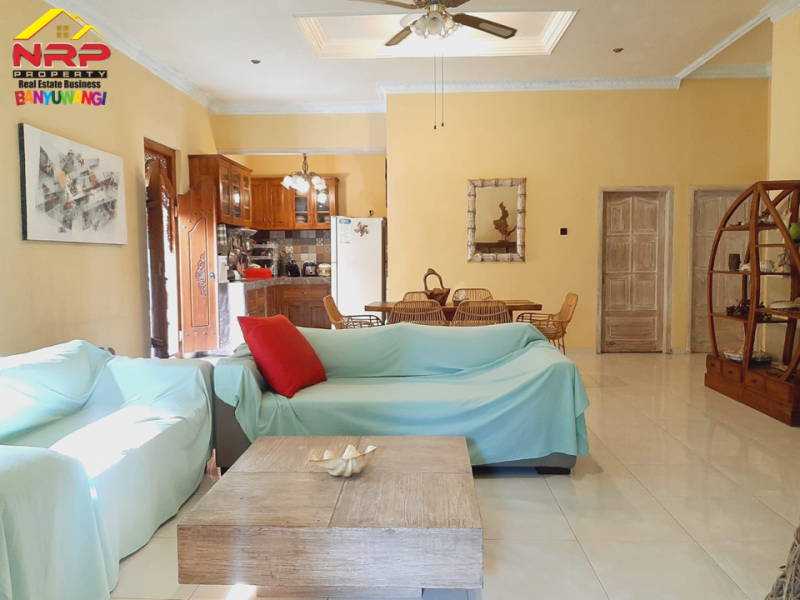 Dijual Rumah dan Kos-kosan Mewah Full Furnished di Kertosari - Banyuwangi  Dijual Rumah dan Kos-kosan Mewah Full Furnished di Kertosari - Banyuwangi  Dijual Rumah dan Kos-kosan Mewah Full Furnished di Kertosari - Banyuwangi&nbsp;
Terletak di kawasan bisnis aktif, ramai dan padat penduduk.
Dekat dengan NRP BANYUWANGI