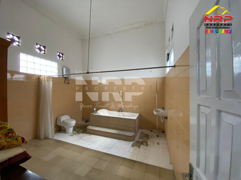 Dijual Rumah dan Kos-kosan Strategis Depan Kantor BPN Banyuwangi  Dijual Rumah dan Kos-kosan Strategis Depan Kantor BPN Banyuwangi  Dijual Rumah dan Kos-kosan Strategis Depan Kantor BPN Banyuwangi&nbsp;
Dekat dengan fasilitas pendidikan dan perkantoran, Akses Jl. Sangat Lebar&nbsp;

Luas NRP BANYUWANGI