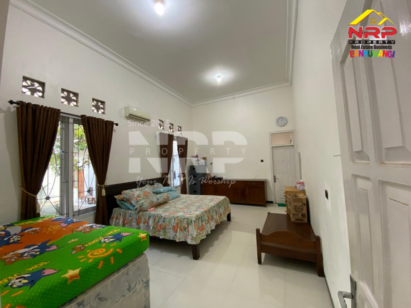 Dijual Rumah dan Kos-kosan Strategis Depan Kantor BPN Banyuwangi  Dijual Rumah dan Kos-kosan Strategis Depan Kantor BPN Banyuwangi  Dijual Rumah dan Kos-kosan Strategis Depan Kantor BPN Banyuwangi&nbsp;
Dekat dengan fasilitas pendidikan dan perkantoran, Akses Jl. Sangat Lebar&nbsp;

Luas NRP BANYUWANGI