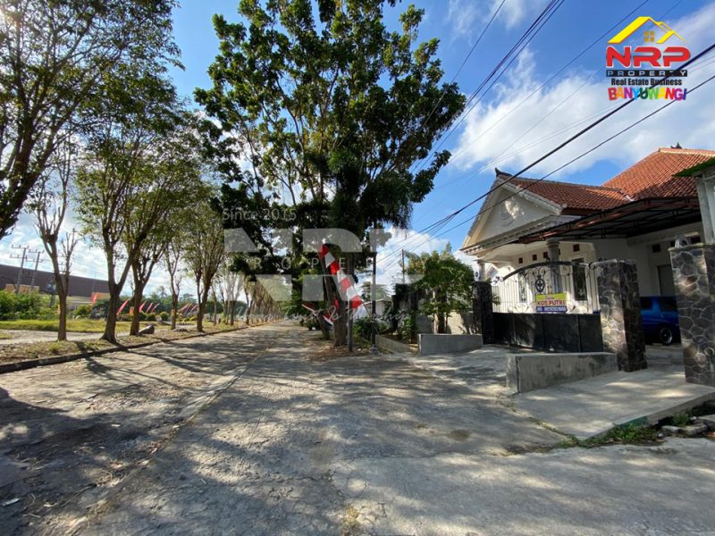 Dijual Rumah dan Kos-kosan Strategis Depan Kantor BPN Banyuwangi  Dijual Rumah dan Kos-kosan Strategis Depan Kantor BPN Banyuwangi  Dijual Rumah dan Kos-kosan Strategis Depan Kantor BPN Banyuwangi&nbsp;
Dekat dengan fasilitas pendidikan dan perkantoran, Akses Jl. Sangat Lebar&nbsp;

Luas NRP BANYUWANGI