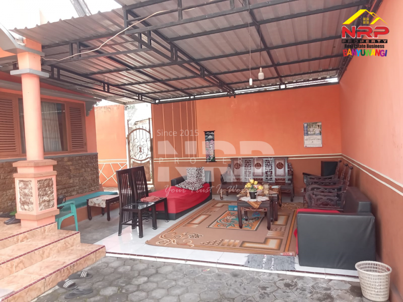 Dijual Rumah dan Ruko ditepi Jl. Genteng - Jajag, Banyuwangi  Dijual Rumah dan Ruko ditepi Jl. Genteng - Jajag, Banyuwangi  Dijual Rumah dan Ruko ditepi Jl. Genteng - Jajag, Banyuwangi&nbsp;
Dekat dengan RS. Graha Medika Jajag. Lokasi strategis cocok untuk hunian dan NRP BANYUWANGI