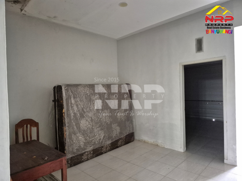 Dijual Rumah dan Tanah di Depan Polresta Banyuwangi  Dijual Rumah dan Tanah di Depan Polresta Banyuwangi  Dijual Rumah dan Tanah di Depan Polresta Banyuwangi&nbsp;
Kawasan Perumahan one get sistem. Lokasi strategis dekat dengan pusat pendidikan dan NRP BANYUWANGI